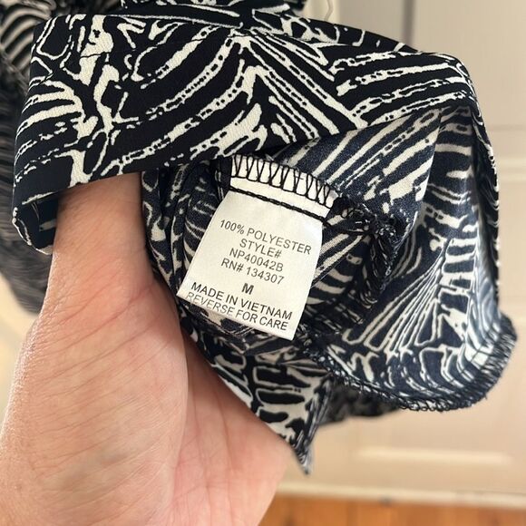 Lumiere Black and White Patterned Women's Romper - Picture 3 of 8